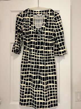 Jude Connally Black and Cream Grid-Print Midi Dress